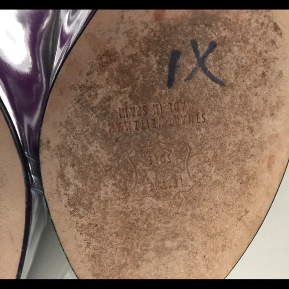 Stuart Weitzman silver leather  flats - Picture 7 of 8